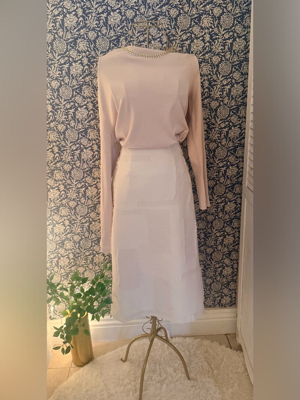 Donna Karan New York Ivory Textured Pencil Skirt